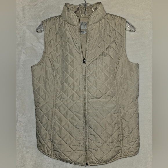 Van Heusen beage quilted vest - Picture 2 of 3